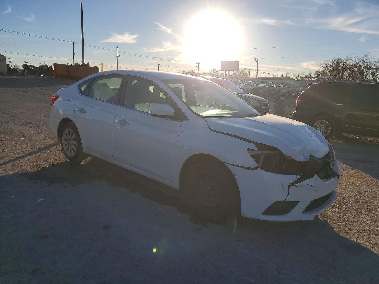 2018 NISSAN SENTRA S photo 4