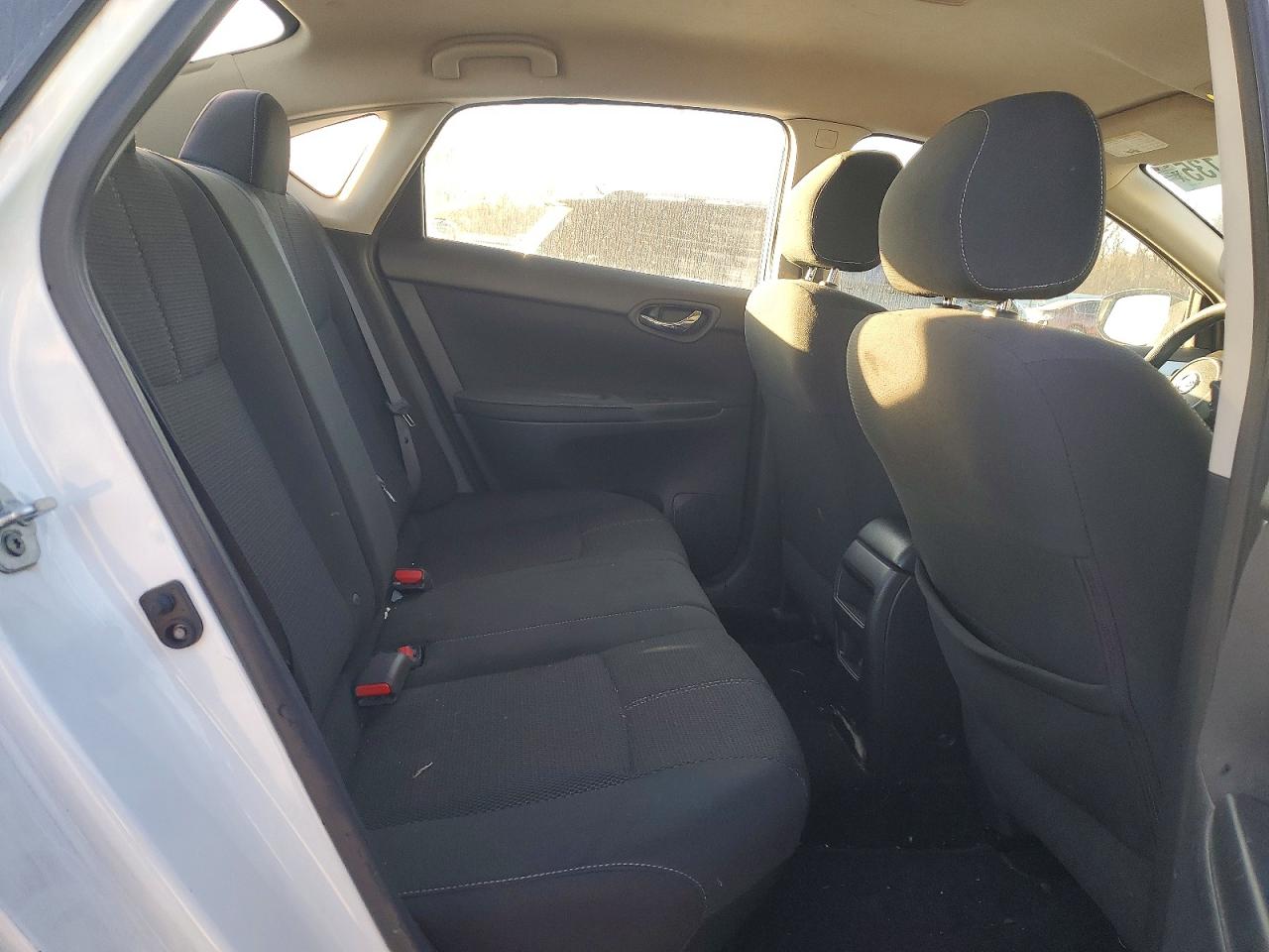 2018 NISSAN SENTRA S photo 10