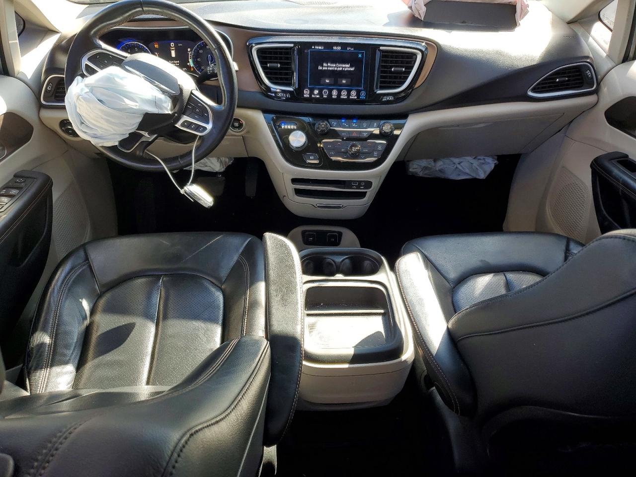 2019 CHRYSLER PACIFICA TOURING L photo 8
