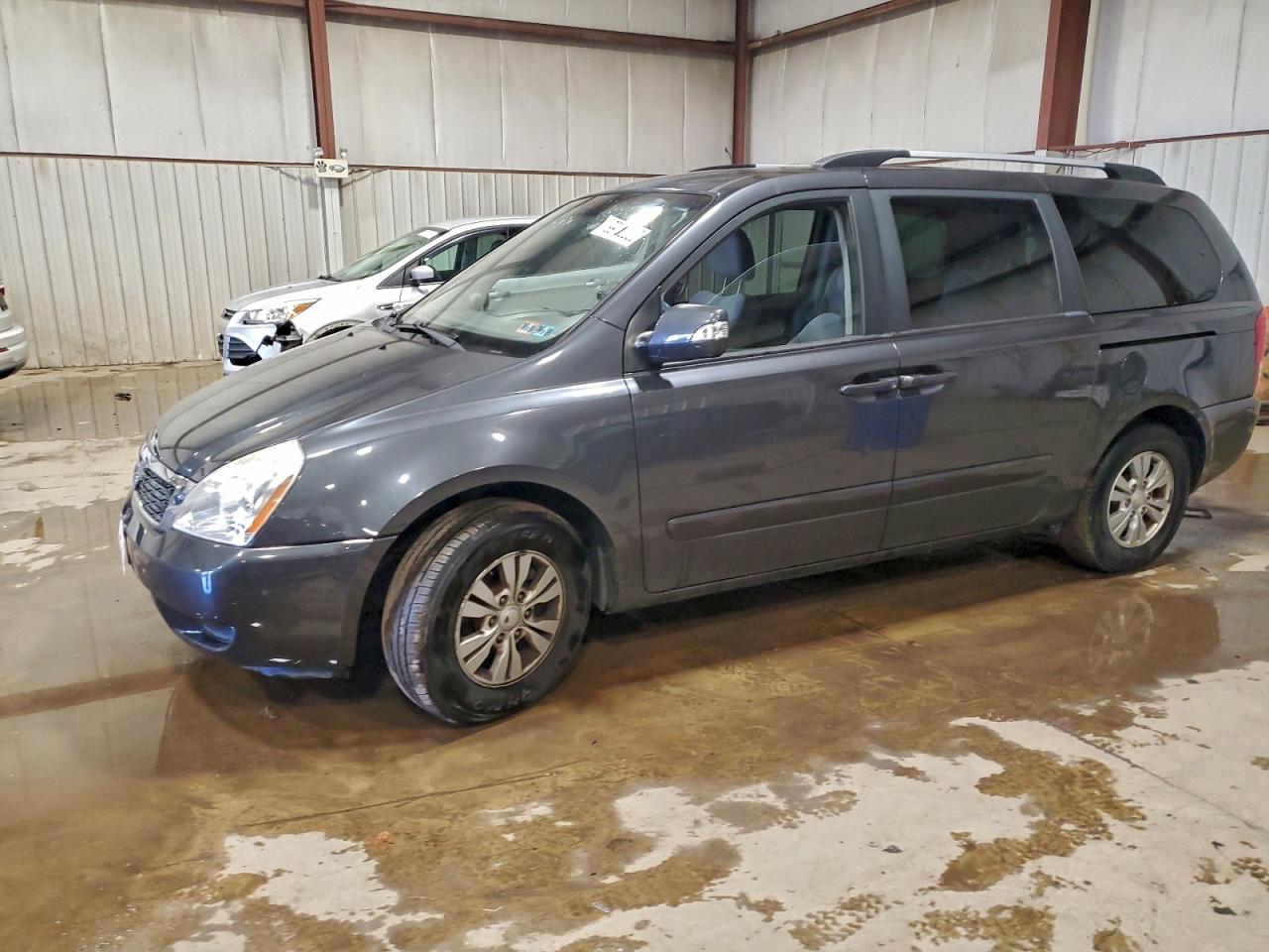 2012 KIA SEDONA