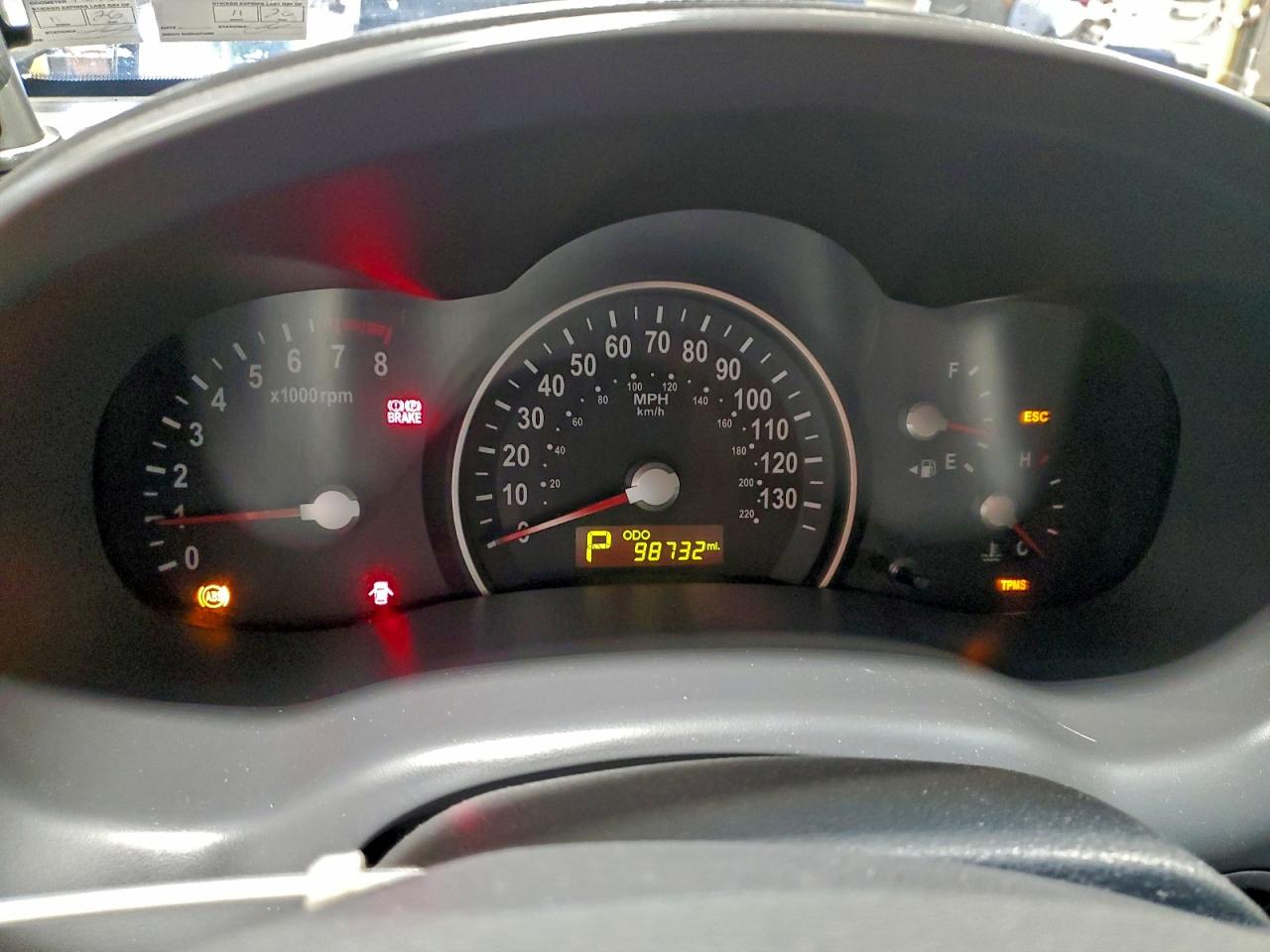 2012 KIA SEDONA LX photo 9