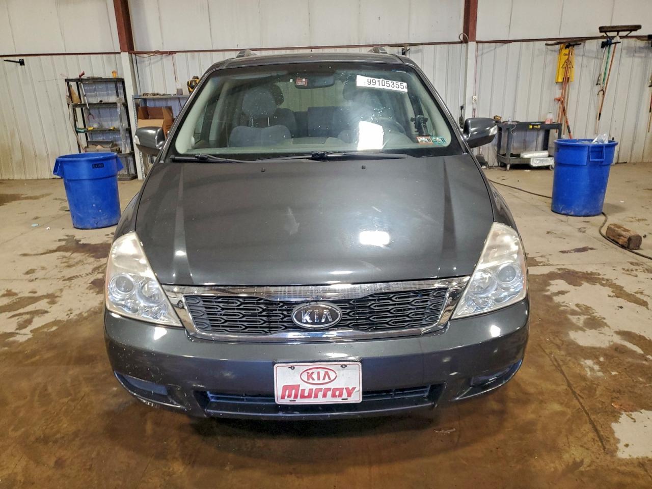 2012 KIA SEDONA LX photo 5