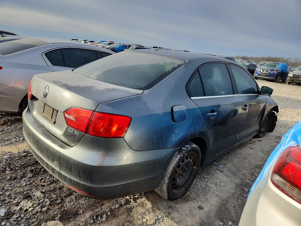 2013 VOLKSWAGEN JETTA SE photo 5