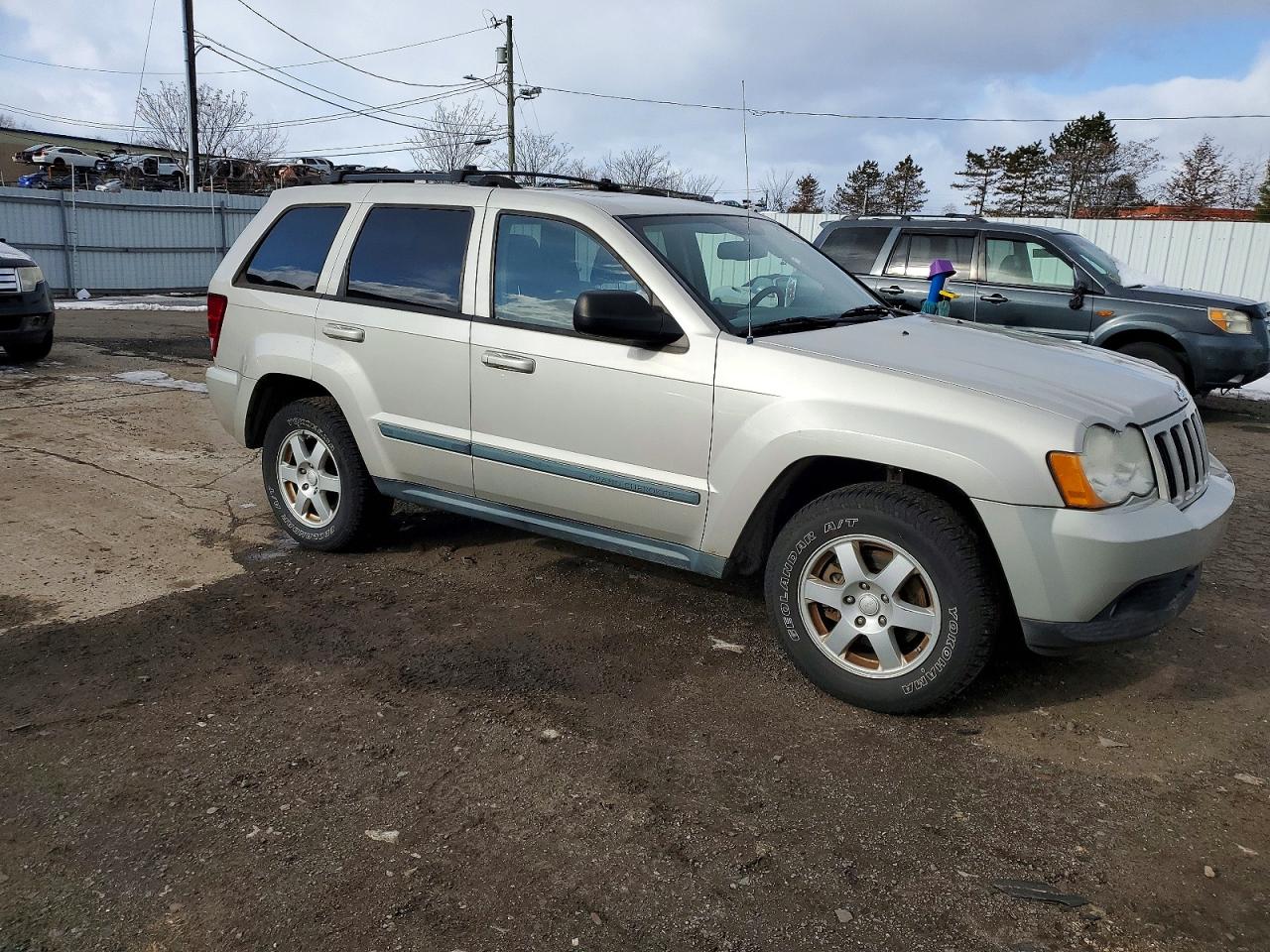 2008 JEEP GRAND CHEROKEE LAREDO photo 4