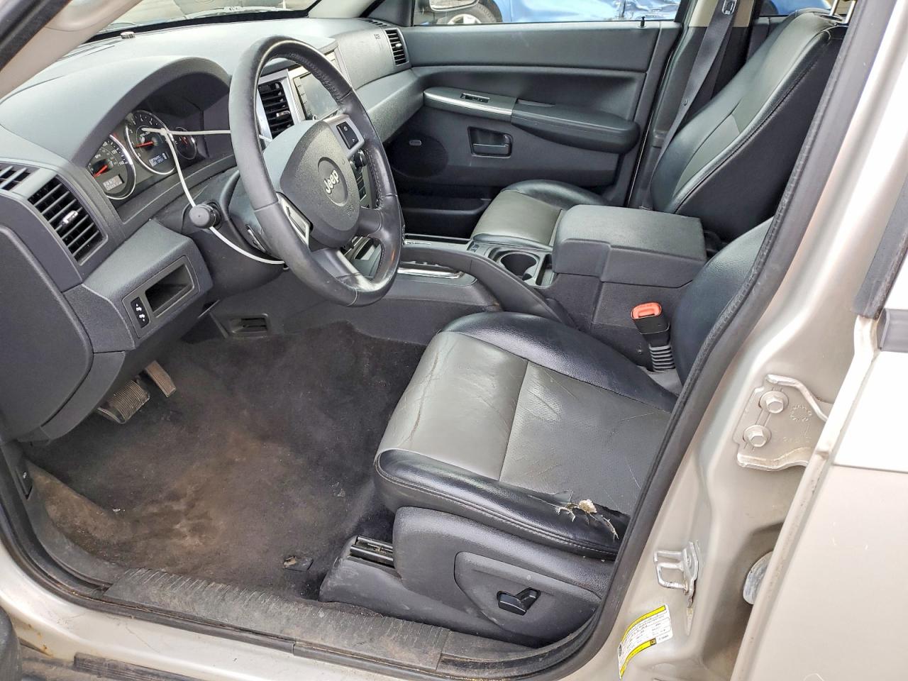 2008 JEEP GRAND CHEROKEE LAREDO photo 7