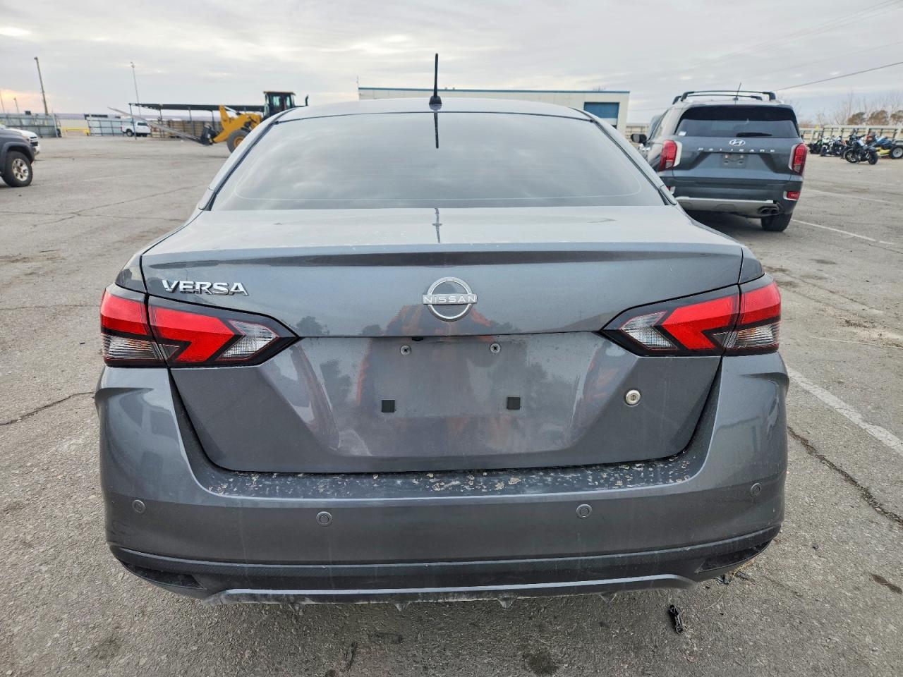 2024 NISSAN VERSA S photo 6