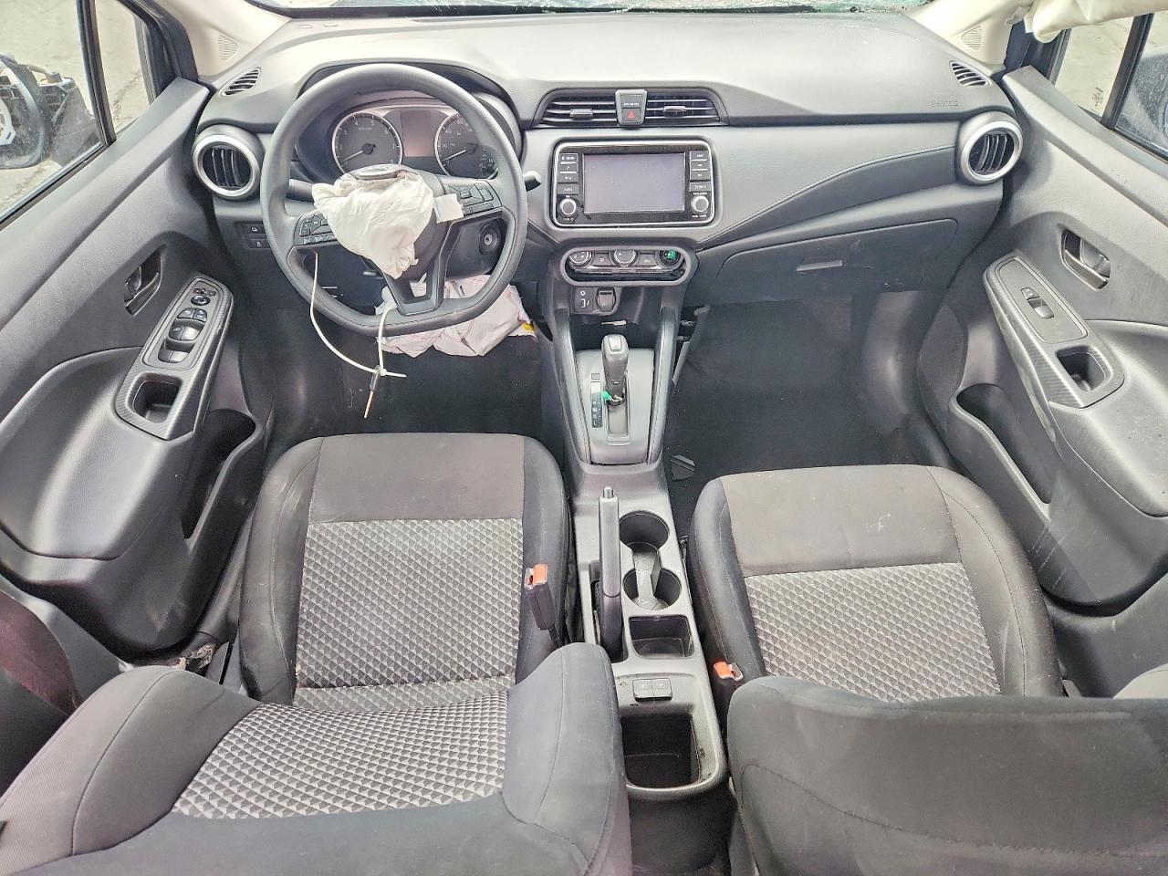 2024 NISSAN VERSA S photo 8