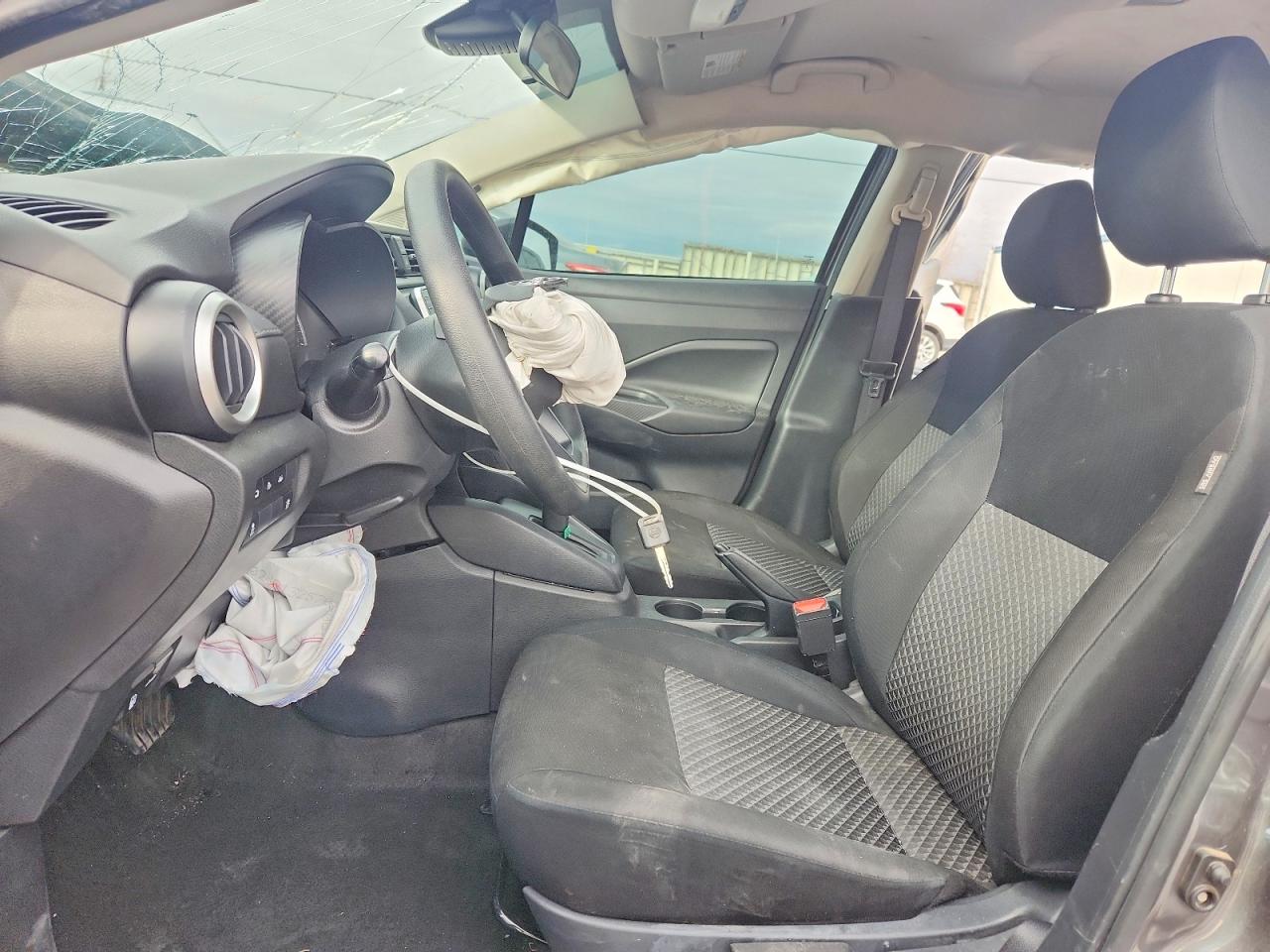 2024 NISSAN VERSA S photo 7