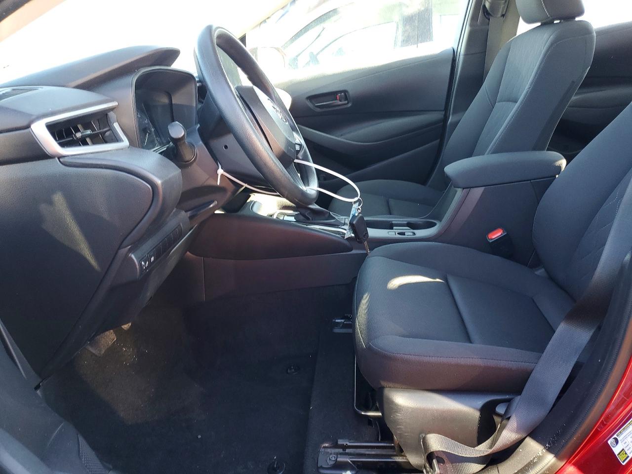 2024 TOYOTA COROLLA LE photo 7