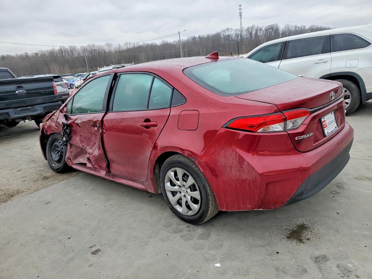 2024 TOYOTA COROLLA LE photo 2