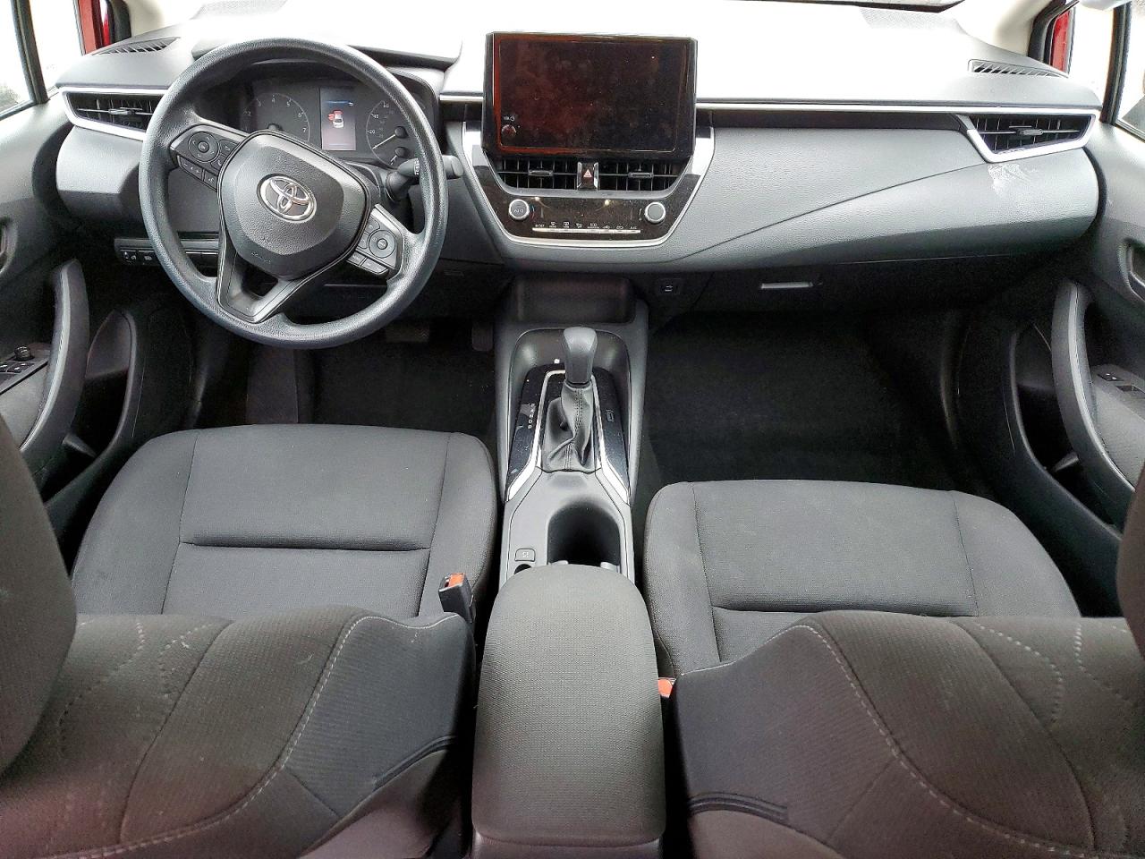 2024 TOYOTA COROLLA LE photo 8