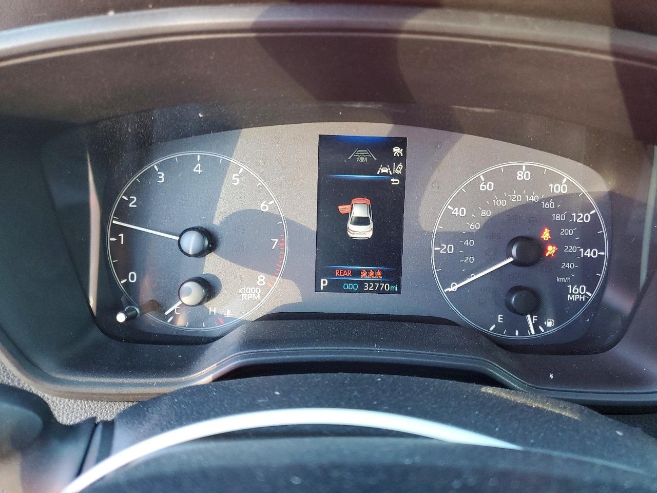 2024 TOYOTA COROLLA LE photo 9