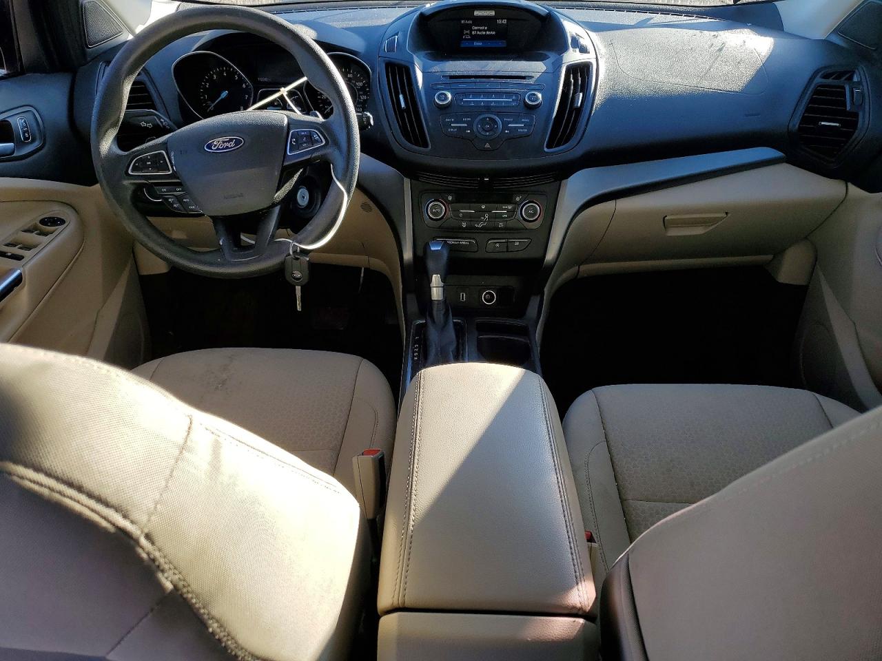 2017 FORD ESCAPE SE photo 8