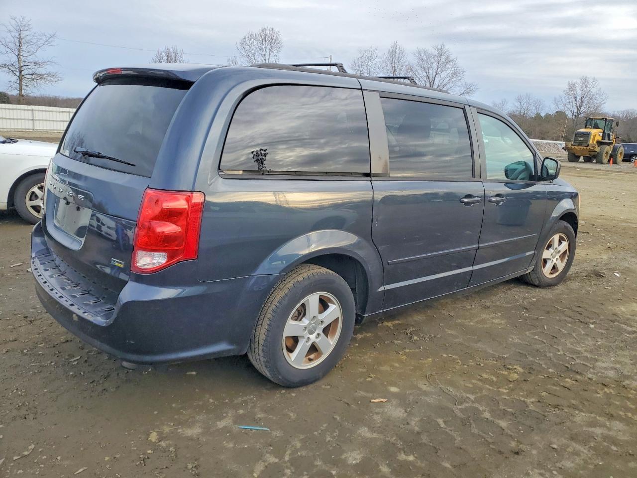 2013 DODGE GRAND CARAVAN SXT photo 5