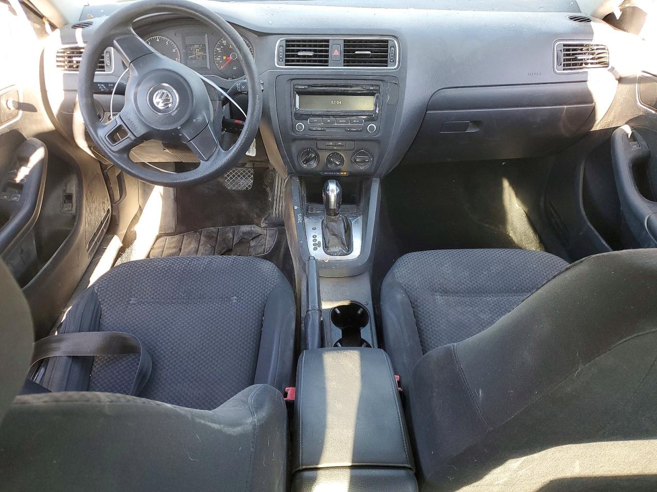 2014 VOLKSWAGEN JETTA BASE photo 8