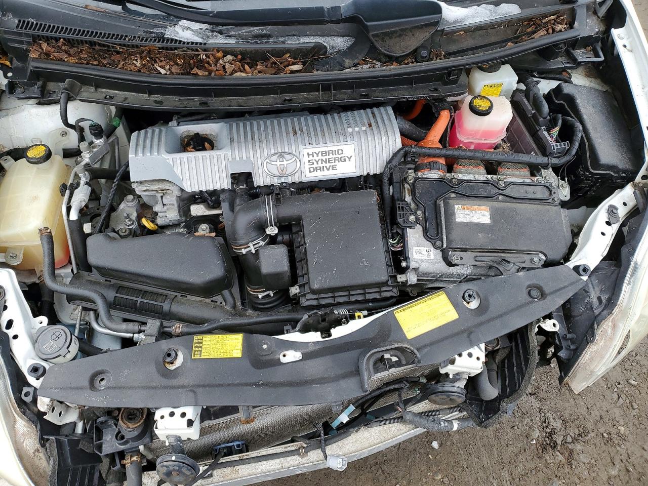 2014 TOYOTA PRIUS photo 11