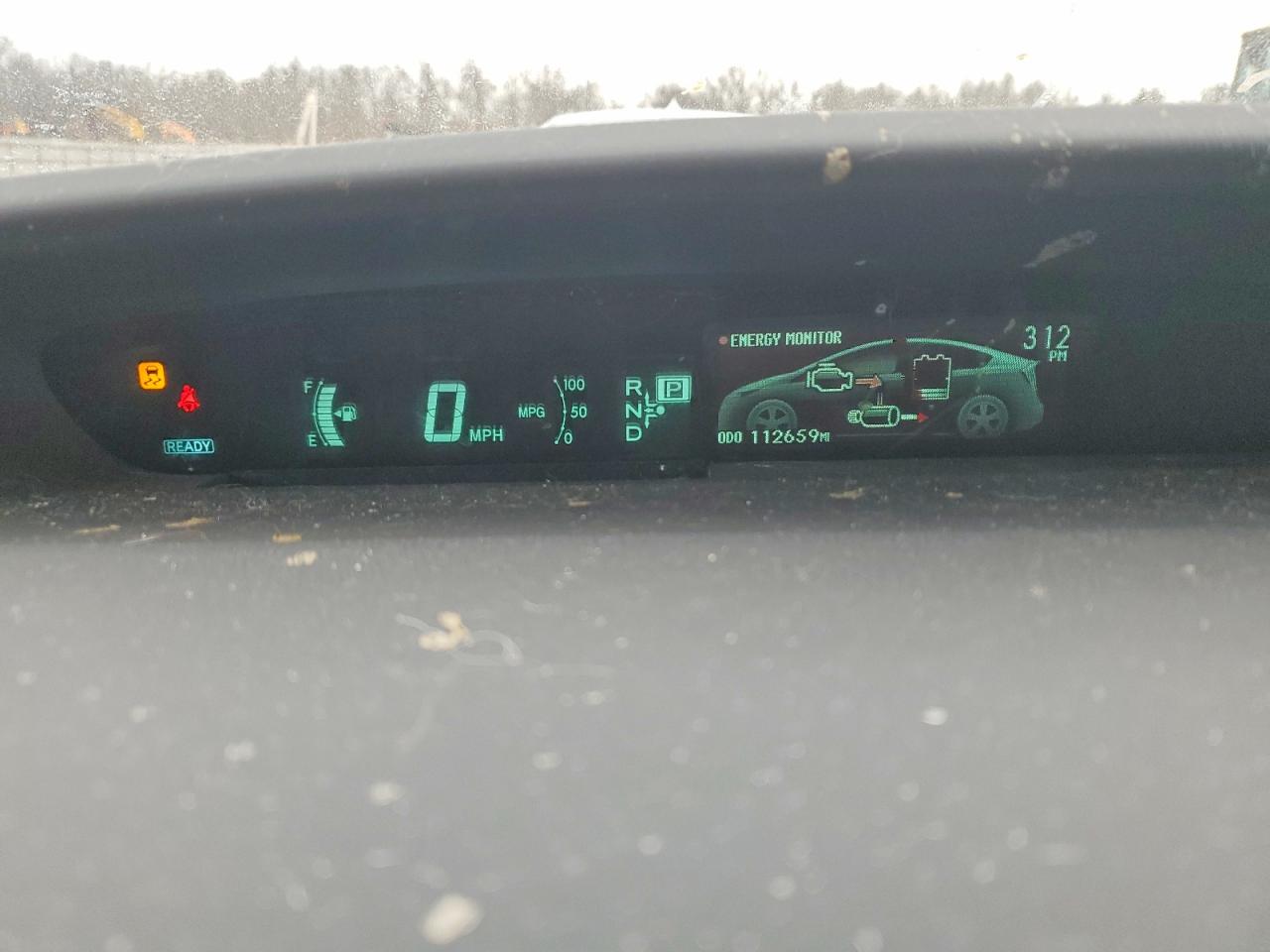 2014 TOYOTA PRIUS photo 9