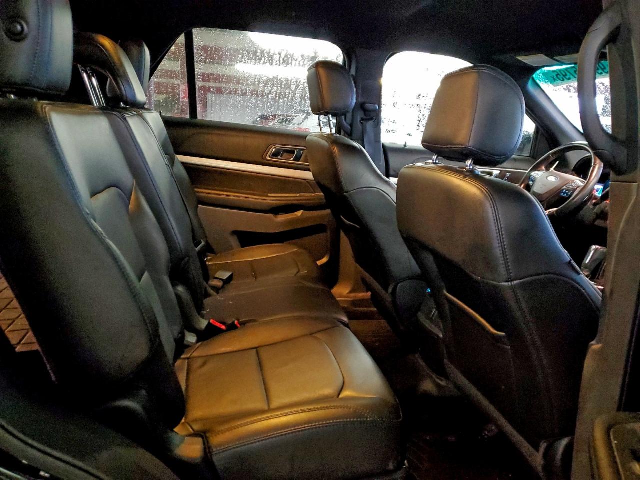 2017 FORD EXPLORER XLT photo 11