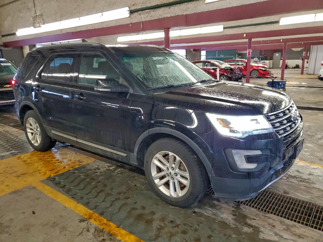 2017 FORD EXPLORER XLT photo 4