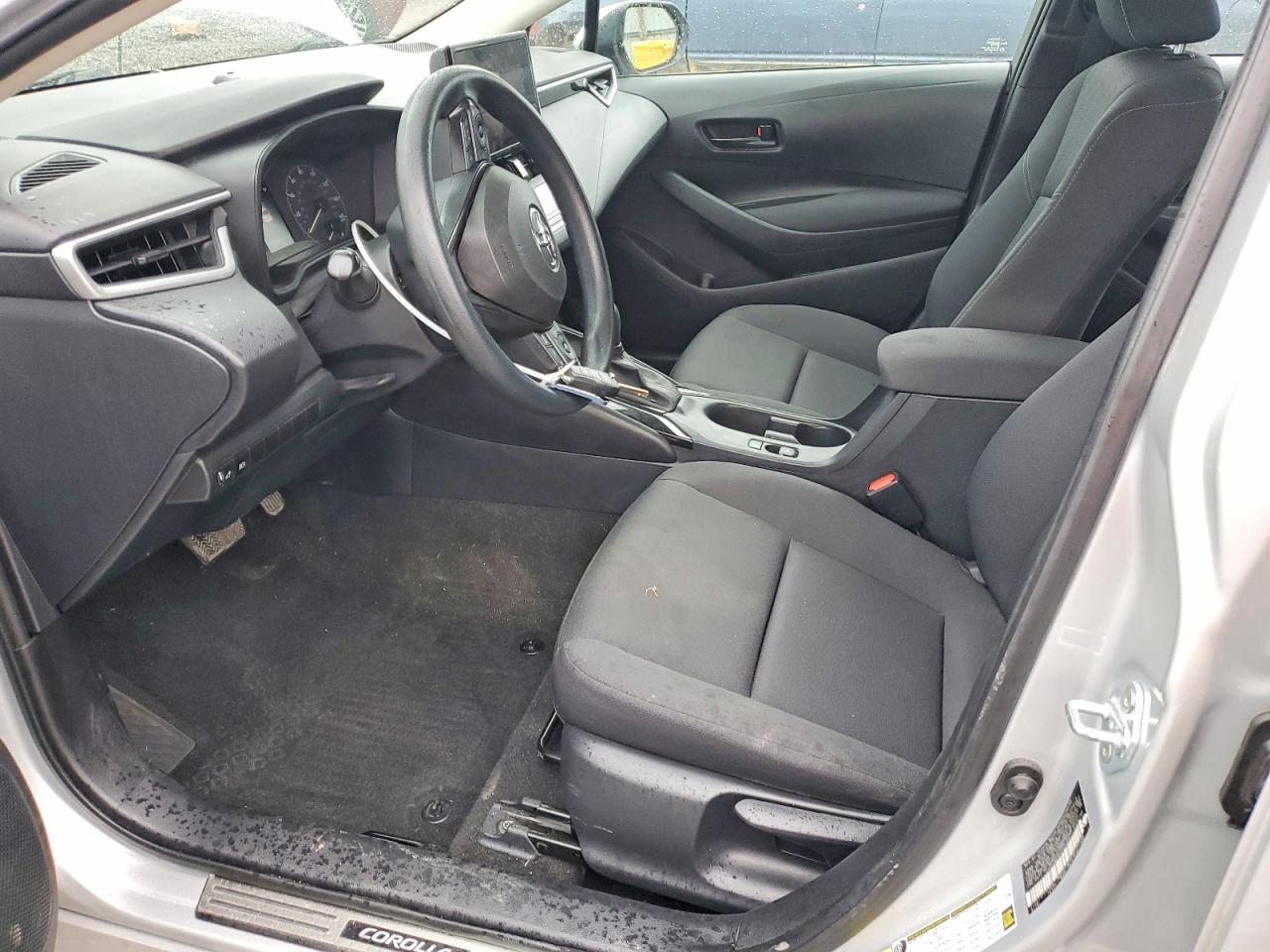 2023 TOYOTA COROLLA LE photo 13