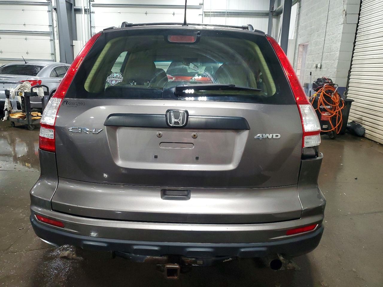 2010 HONDA CR-V LX photo 6