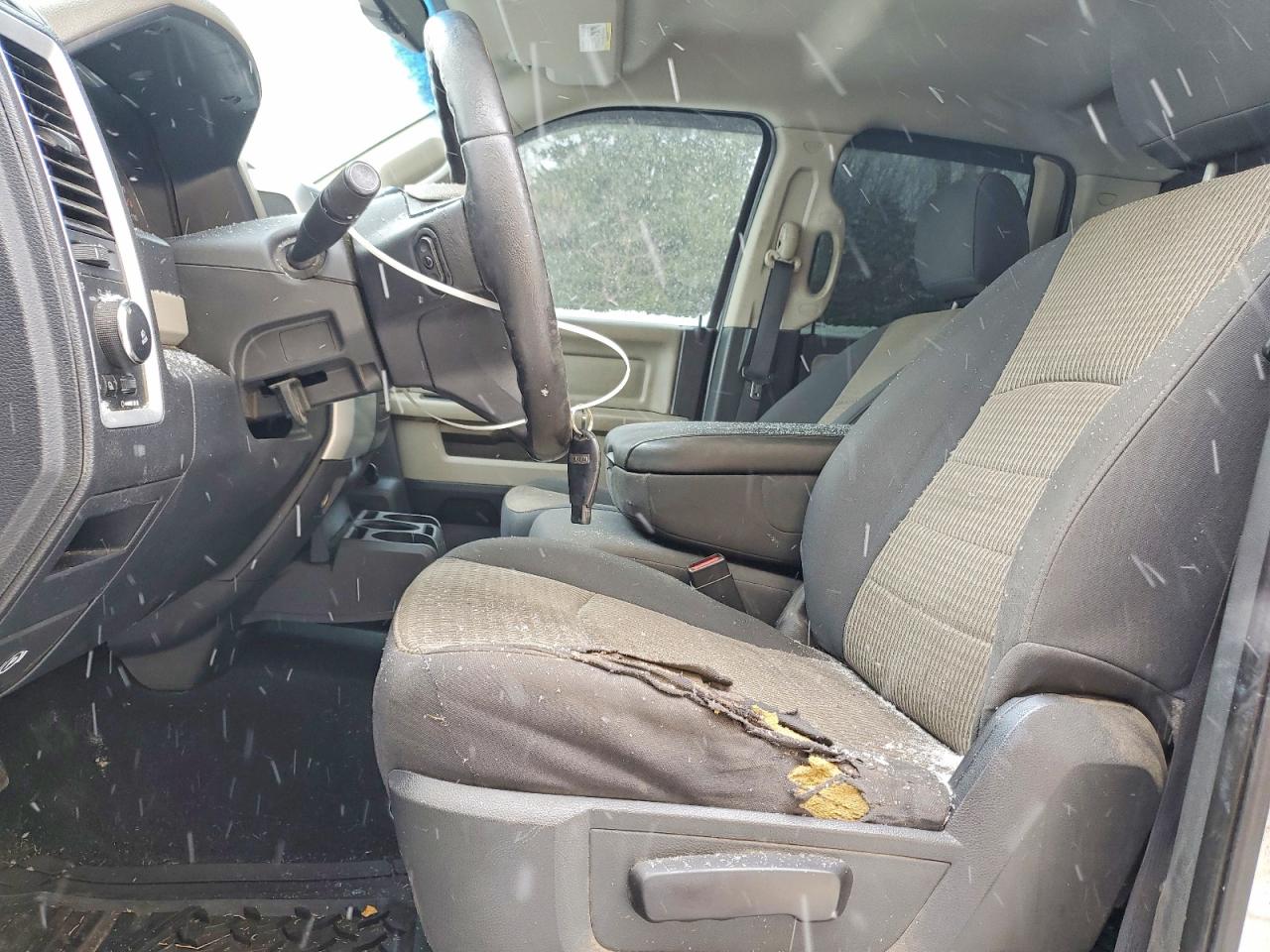 2011 DODGE RAM 1500 photo 7
