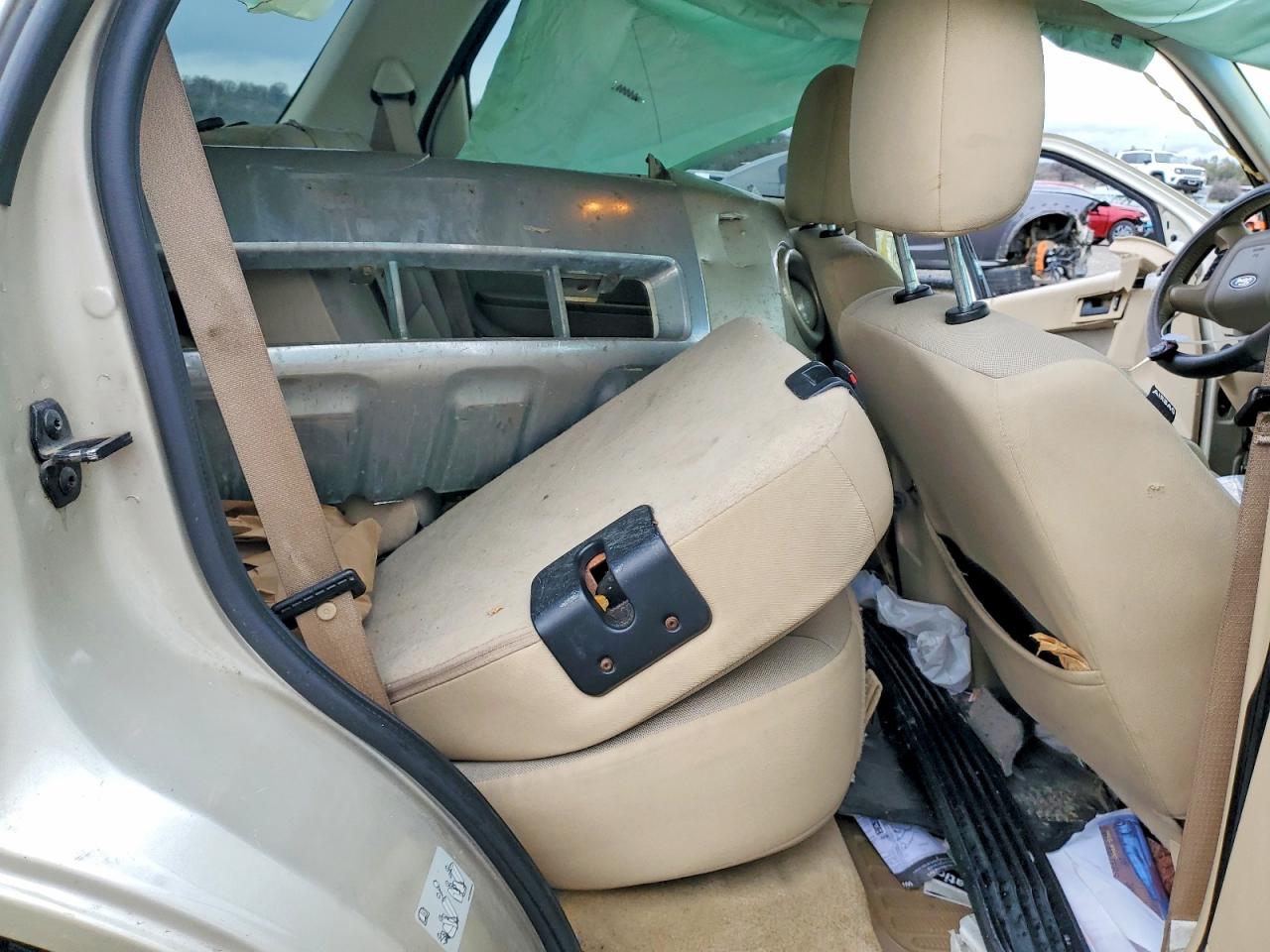 2011 FORD ESCAPE XLT photo 19