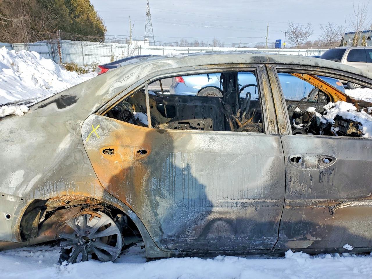 2015 TOYOTA COROLLA L photo 10