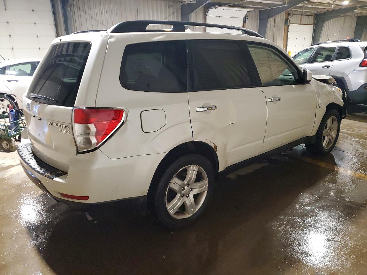 2010 SUBARU FORESTER 2.5X PREMIUM photo 3