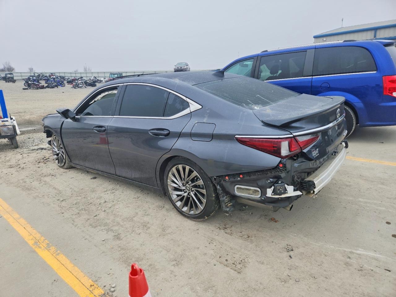 2024 LEXUS ES 350 BASE photo 2