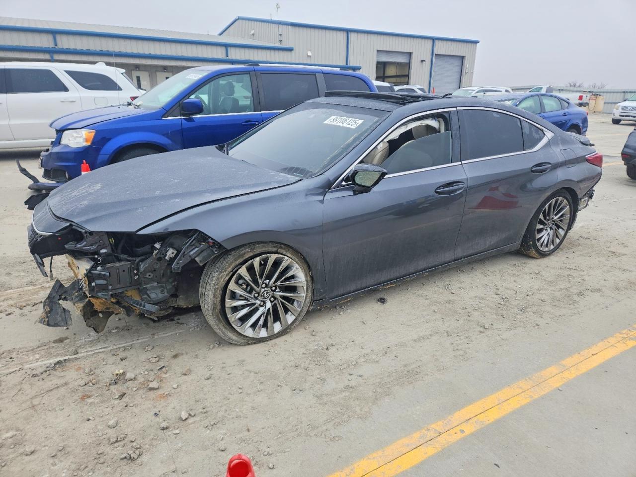 2024 LEXUS ES