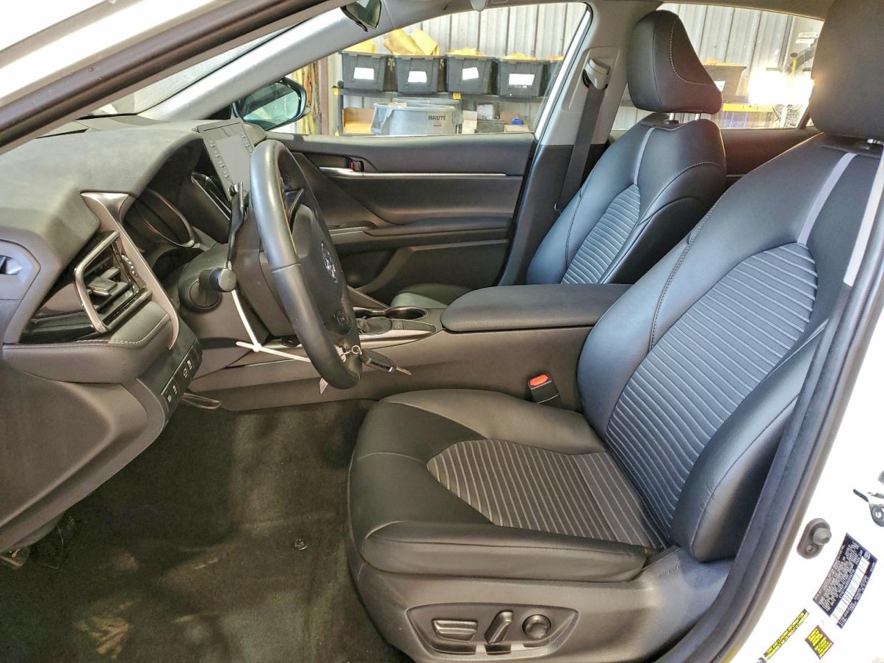 2024 TOYOTA CAMRY SE NIGHT SHADE photo 13