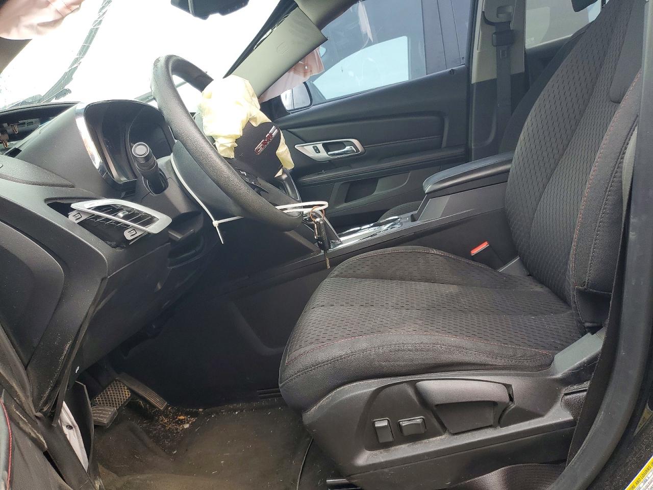 2015 GMC TERRAIN SLE photo 7