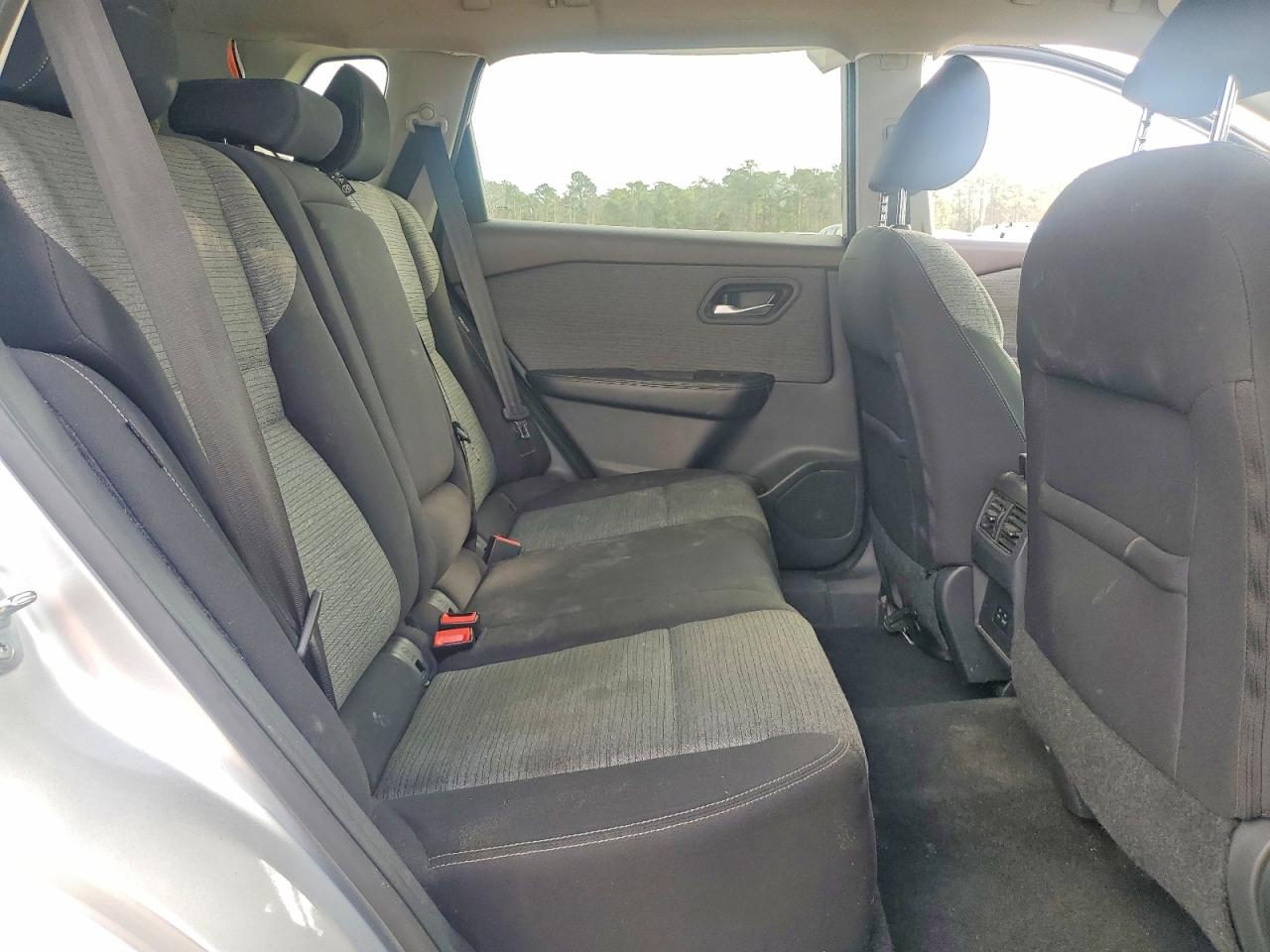 2021 NISSAN ROGUE SV photo 21