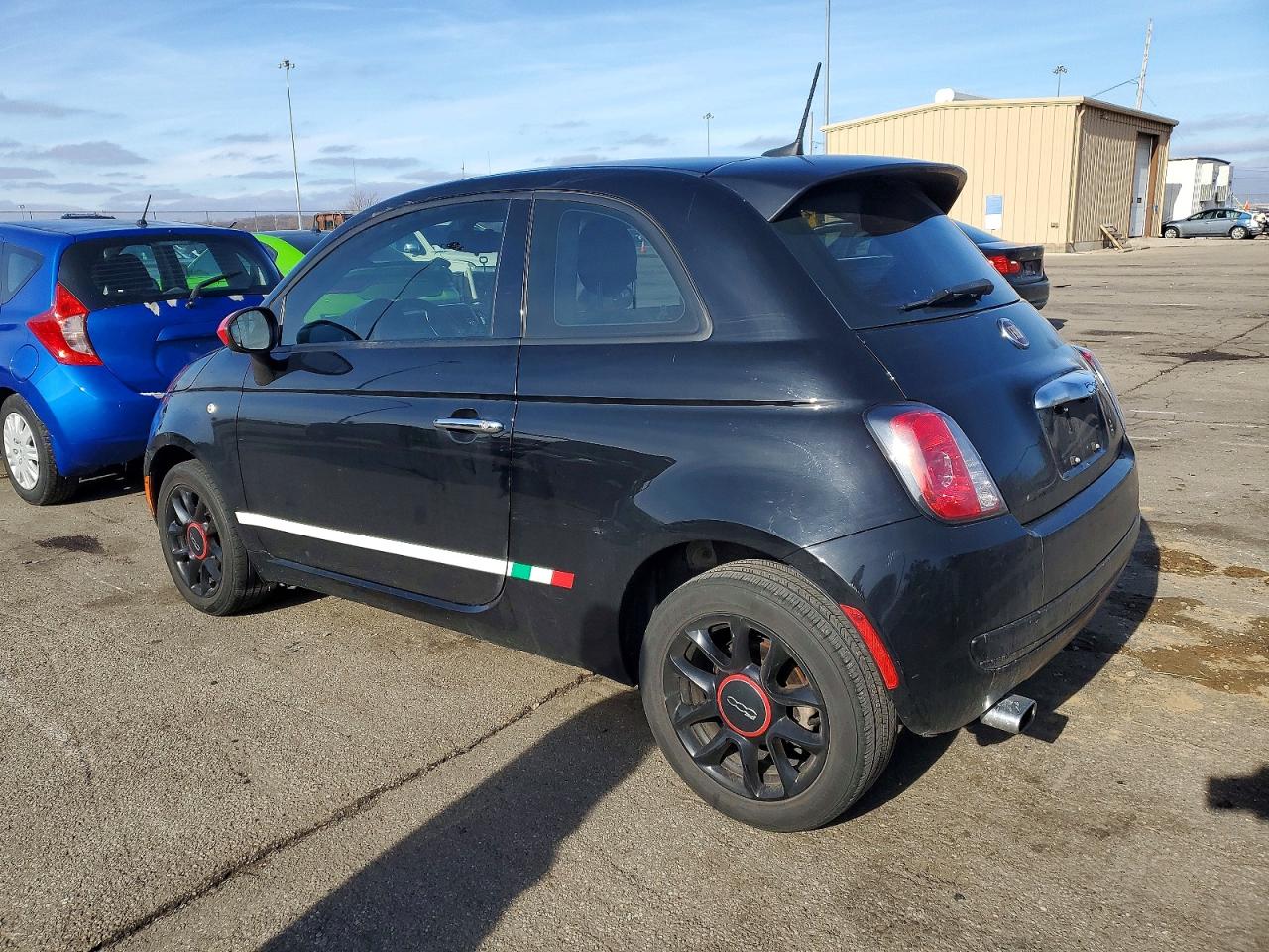 2016 FIAT 500 POP photo 2