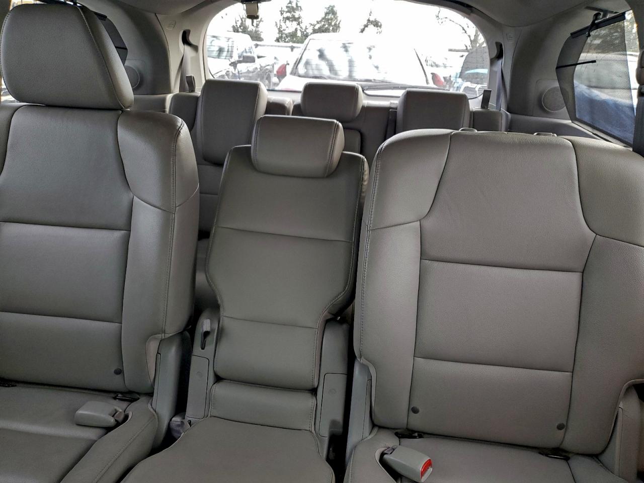 2014 HONDA ODYSSEY TOURING photo 10