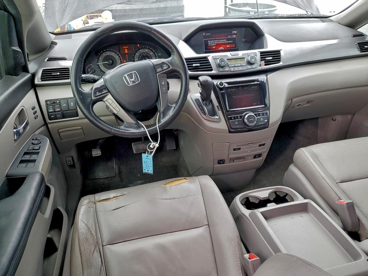 2014 HONDA ODYSSEY TOURING photo 8