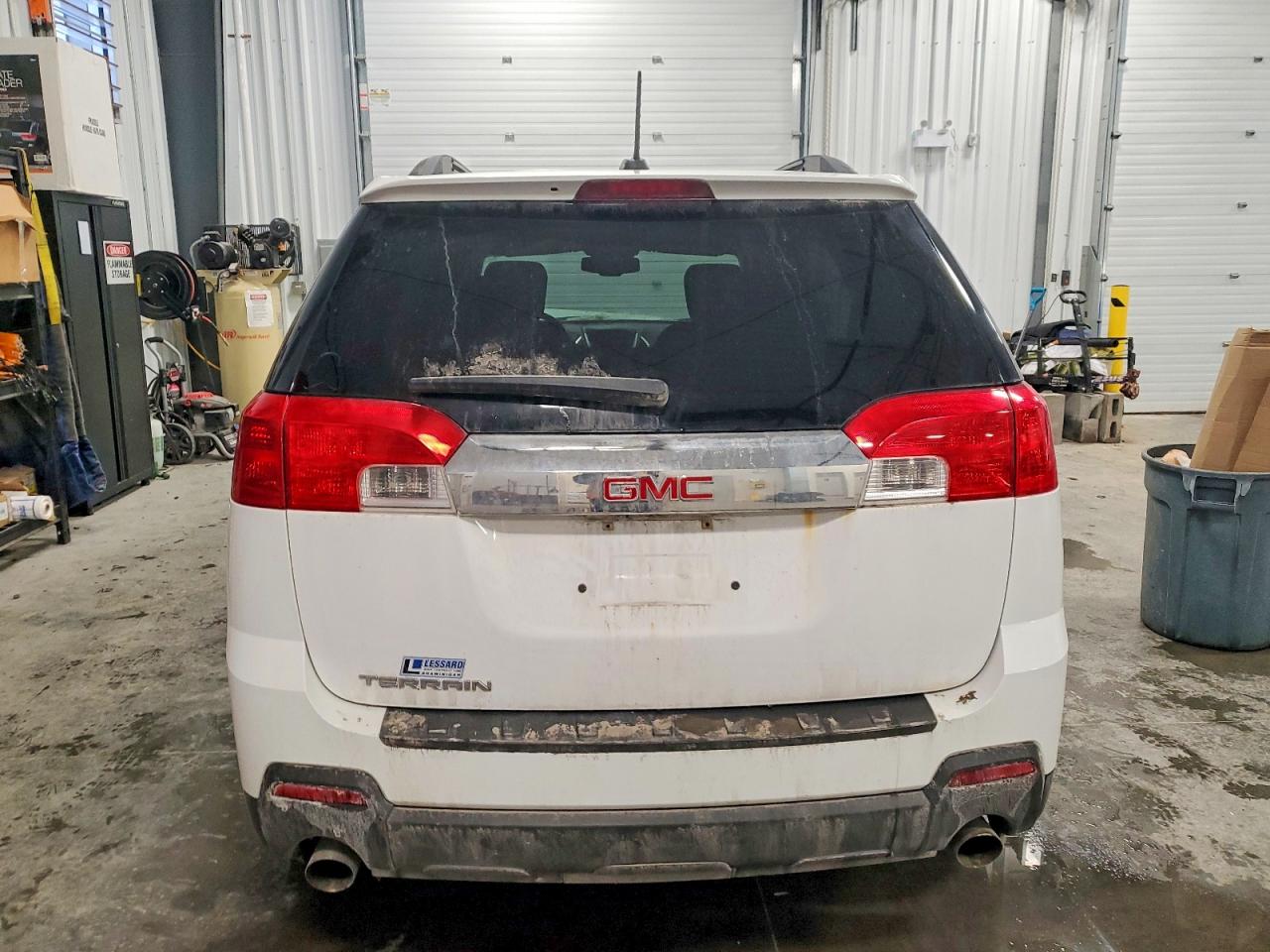 2015 GMC TERRAIN SLE photo 6