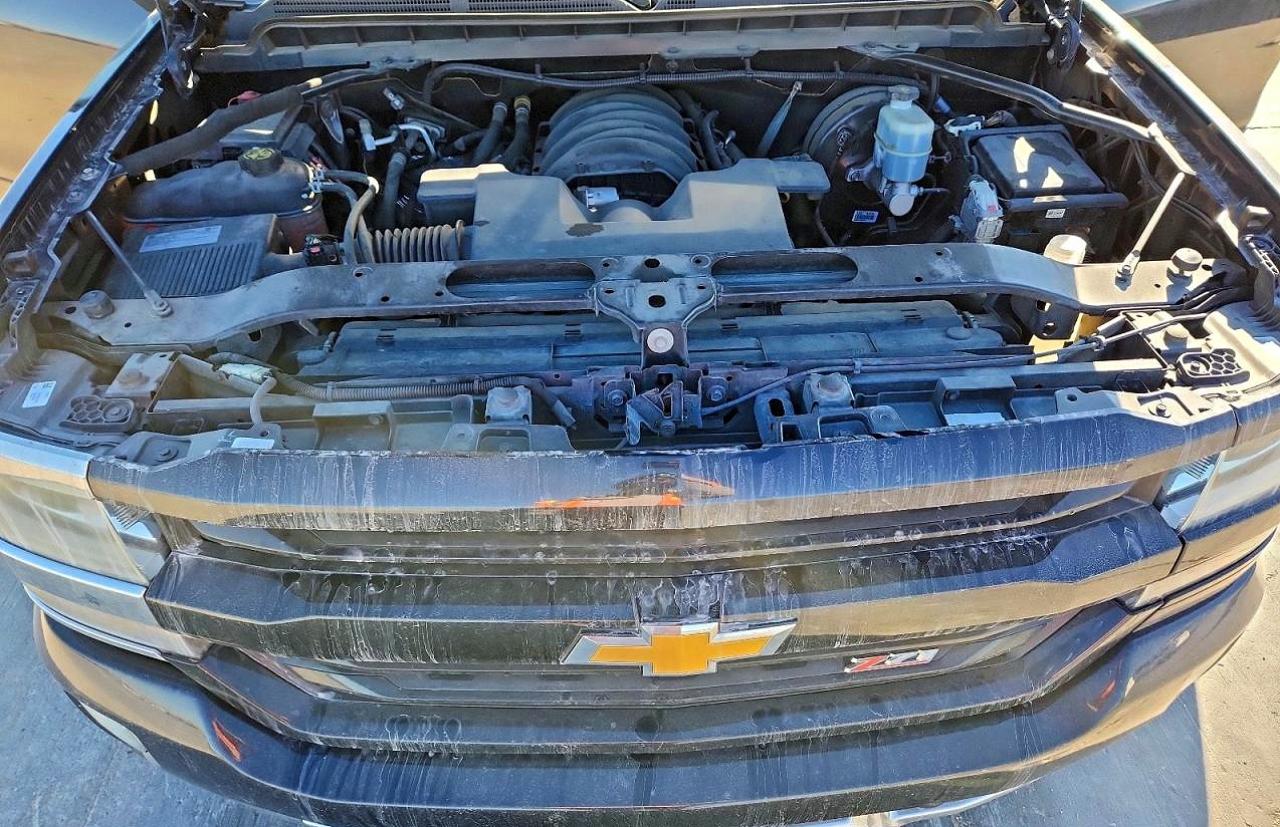 2018 CHEVROLET SILVERADO K1500 LT photo 11