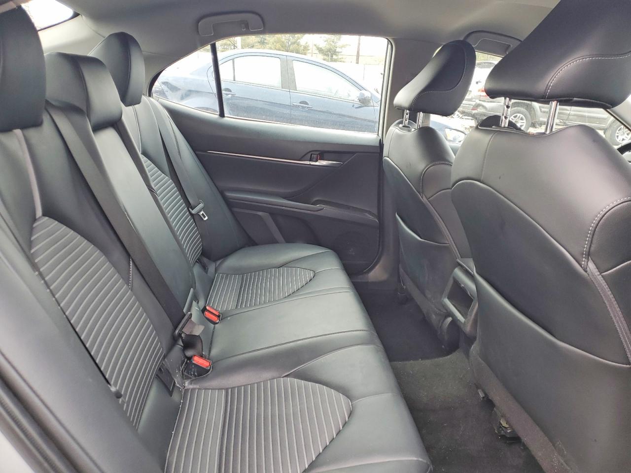 2021 TOYOTA CAMRY SE photo 19