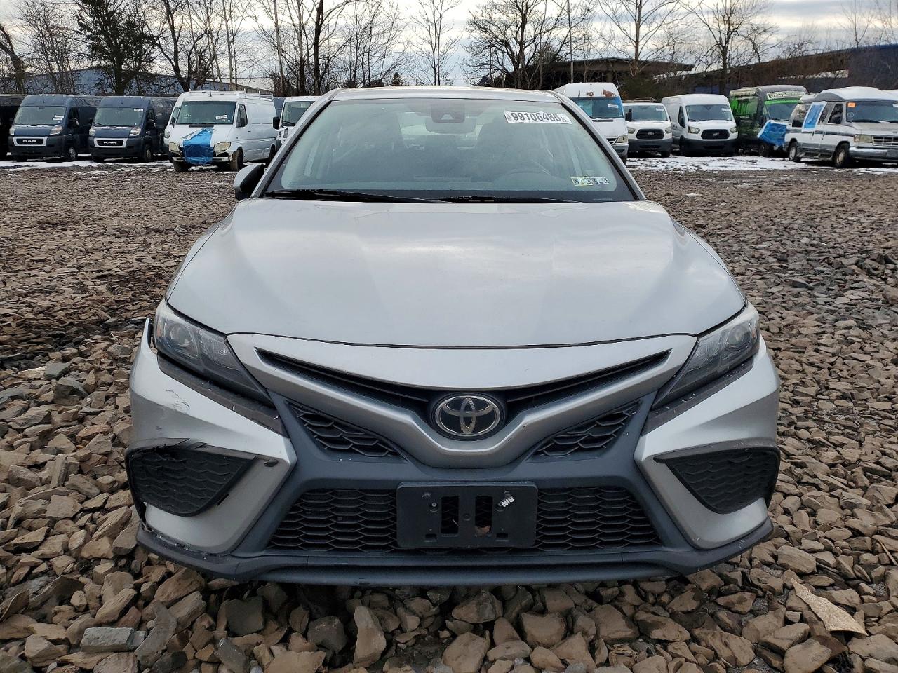 2021 TOYOTA CAMRY SE photo 9