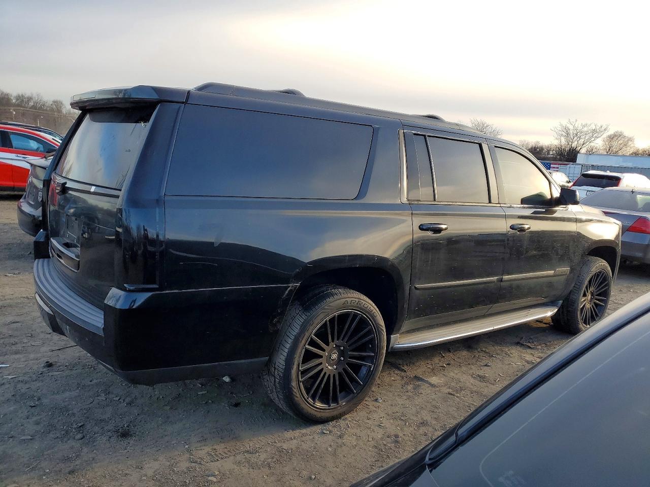 2015 CADILLAC ESCALADE ESV LUXURY photo 5