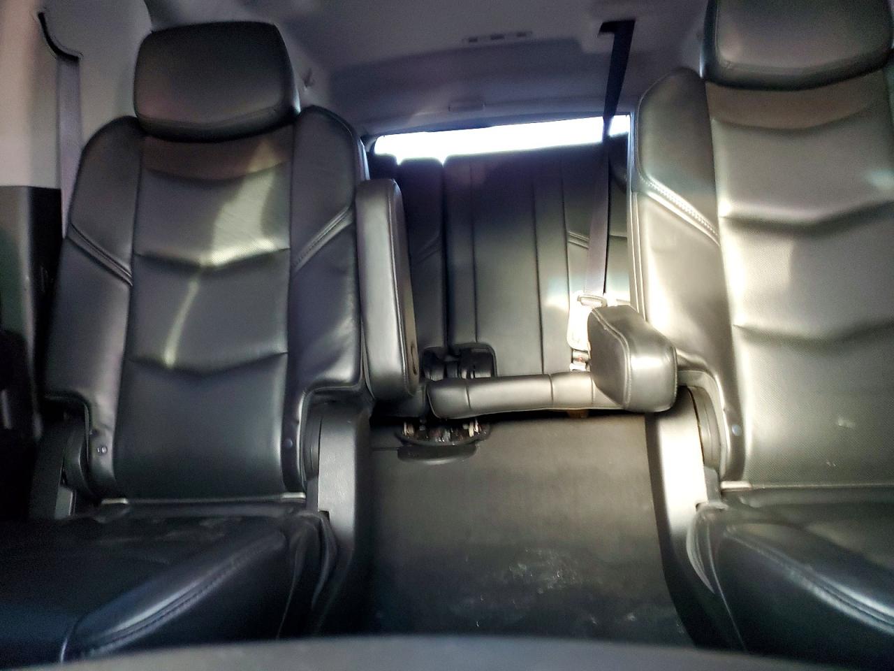 2015 CADILLAC ESCALADE ESV LUXURY photo 19