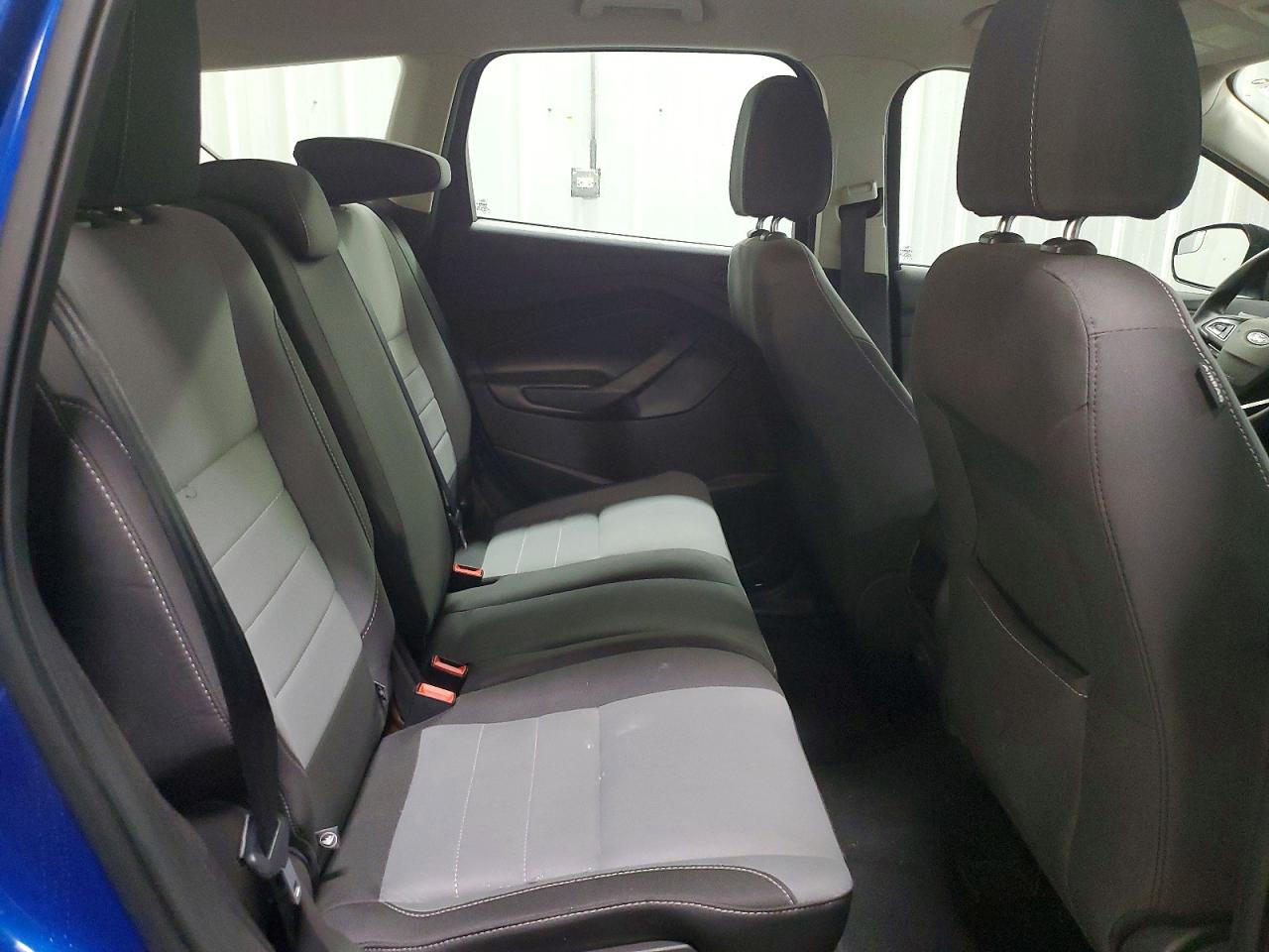 2017 FORD ESCAPE S photo 10