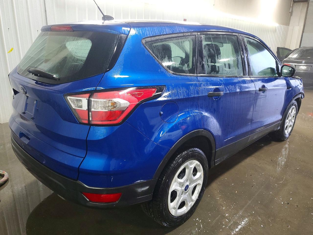 2017 FORD ESCAPE S photo 3