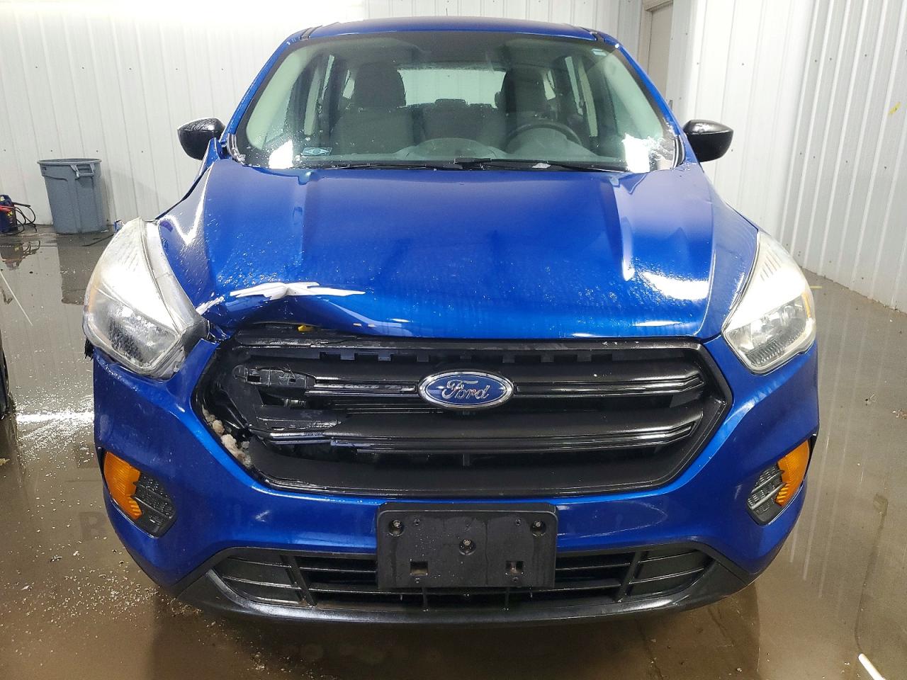 2017 FORD ESCAPE S photo 5