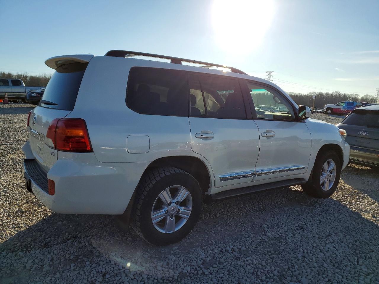 2014 TOYOTA LAND CRUISER photo 5