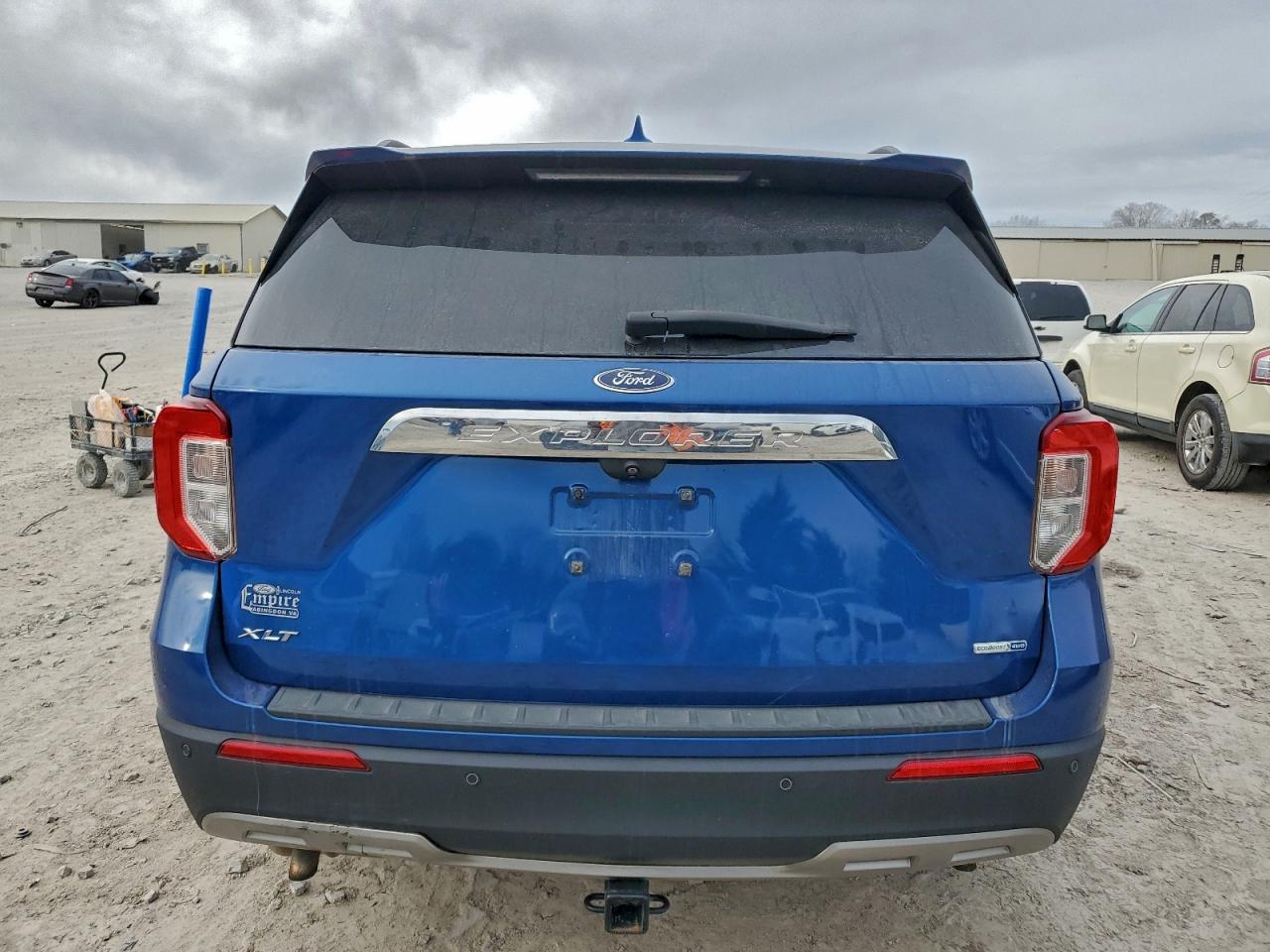 2020 FORD EXPLORER XLT photo 6