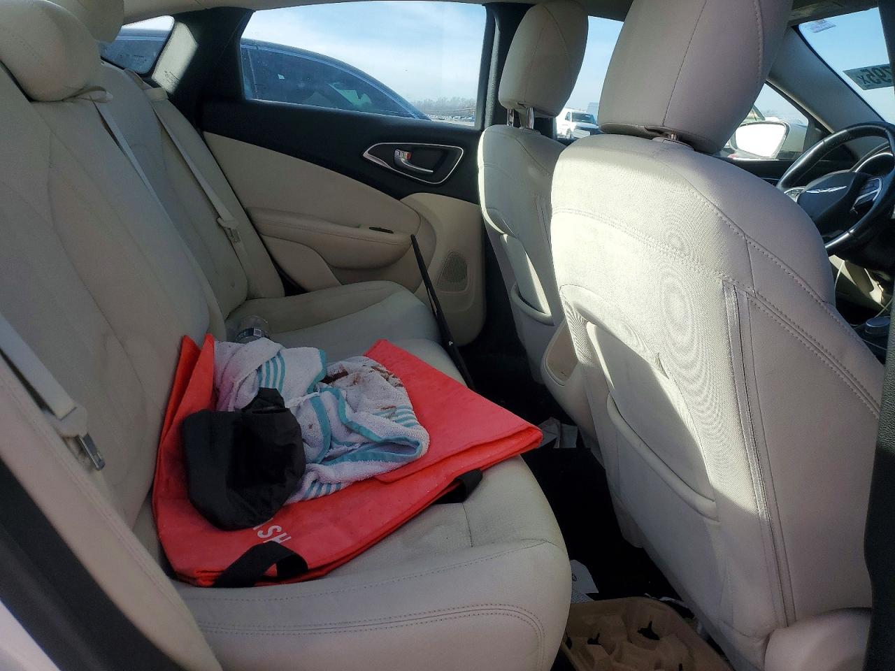 2015 CHRYSLER 200 LIMITED photo 19
