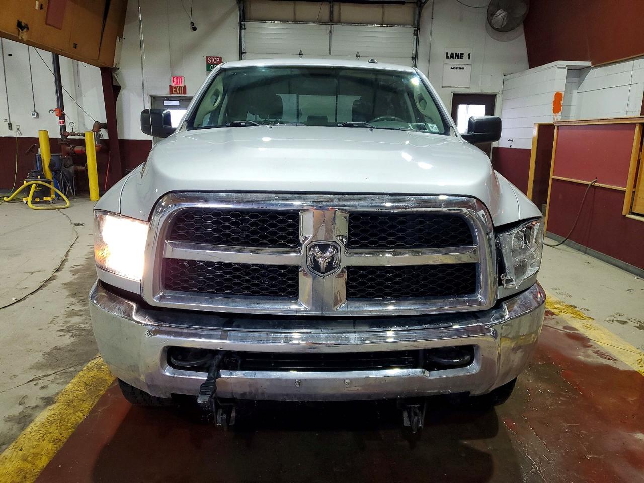 2017 RAM 2500 SLT photo 5